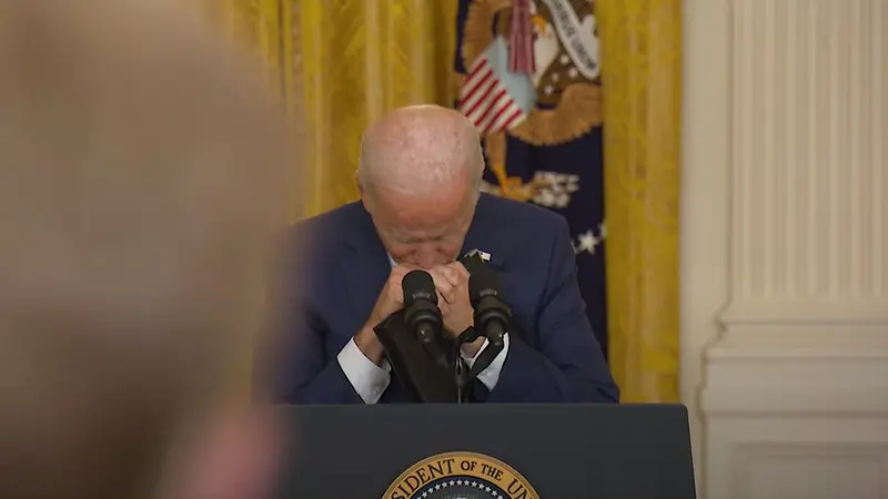 Presiden AS Joe Biden saat konferensi pers terkait serangan bunuh diri di Bandara Hamid Karzai di Afghanistan.