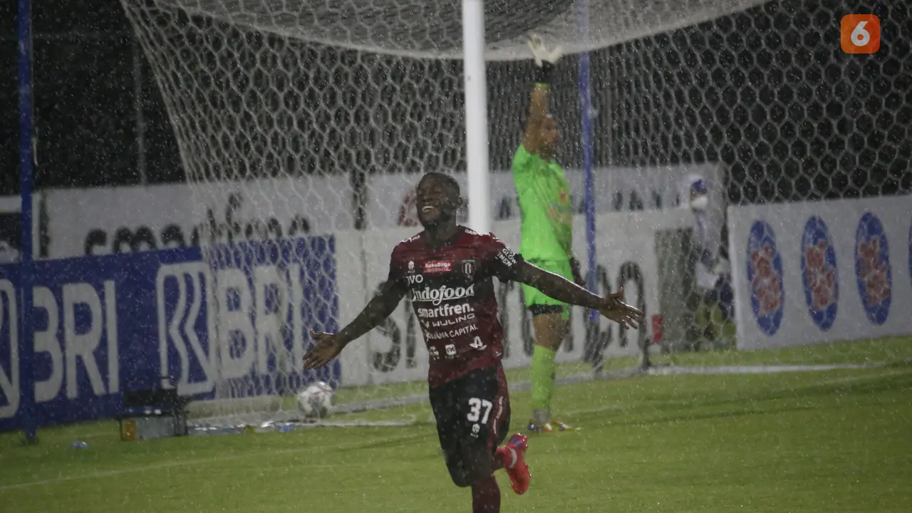 Bali United