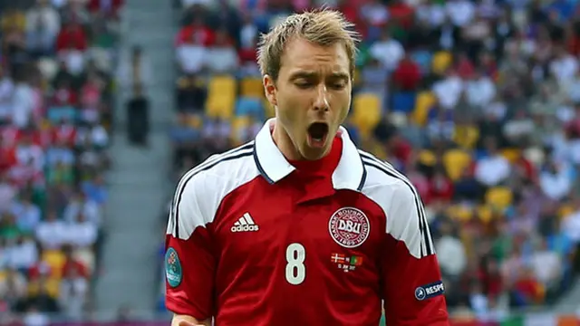eriksen-soccerlens-131118b.jpg