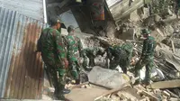 Kerusakan rumah rumah di Tarakan, Kalimantan Utara, akibat bencana gempa bumi, Senin (21/12/2015). (Foto: Istimewa)