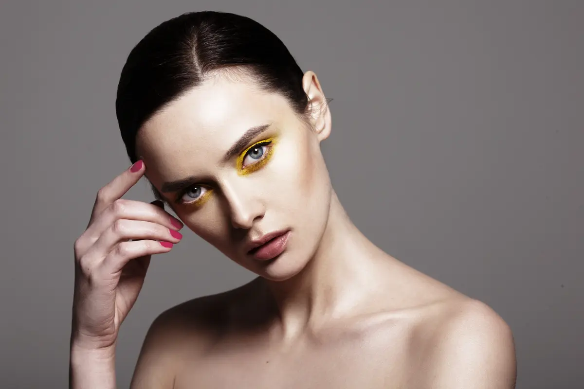 Rekomendasi eyeliner lokal / Image: Shutterstock