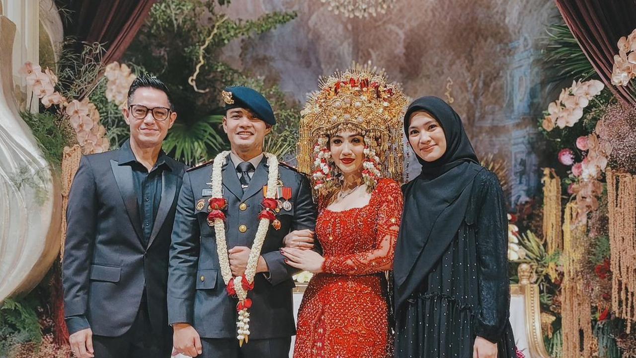 Tampil Glamor Semua, Ini Sederet Seleb yang Hadir di Resepsi Febby Rastanty dan Drajad Djumantara