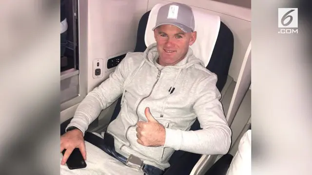 Wayne Rooney tersandung kasus hukum di Amerika Serikat. Rooney ditangkap dan dijatuhi denda lantaran mabuk akibat pengaruh minuman keras.
