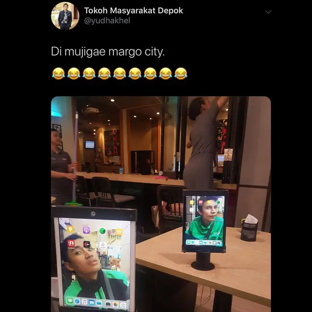 6 Kelakuan Usil Ojek Online Ini Bikin Ketawa Geli
