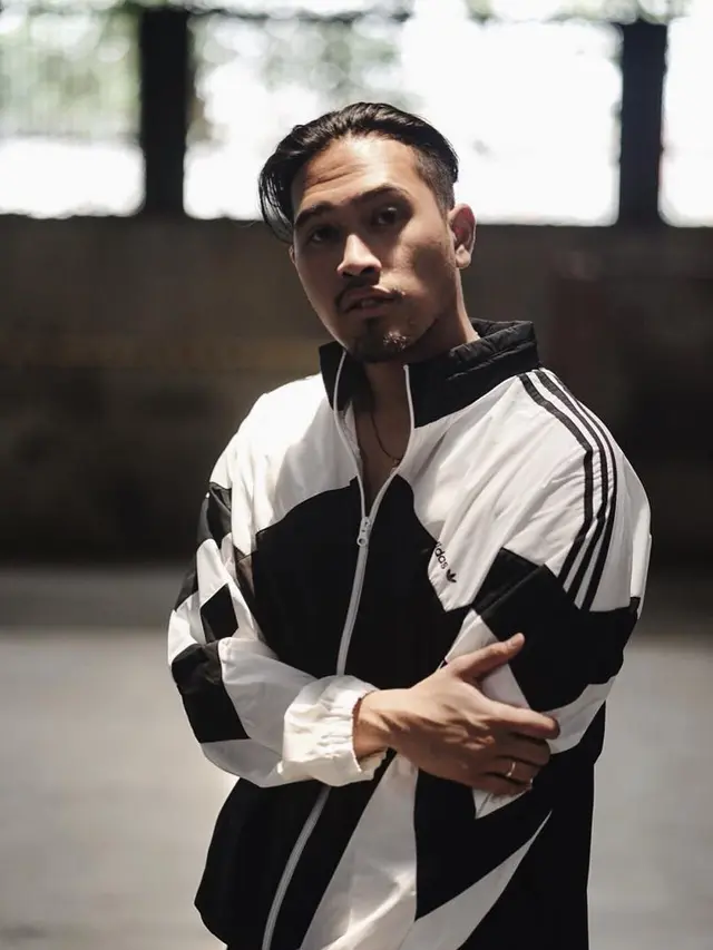 Adrian Khalif