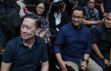 FOTO: Momen Anies Baswedan Temani Tom Lembong Jalani Sidang Perdana Kasus Impor Gula