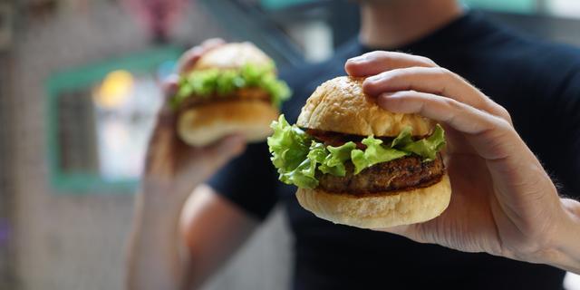 Pria Inggris Dilarikan ke RS Usai Ikut Tantangan Makan, Perutnya Alami Kegagalan Fungsi