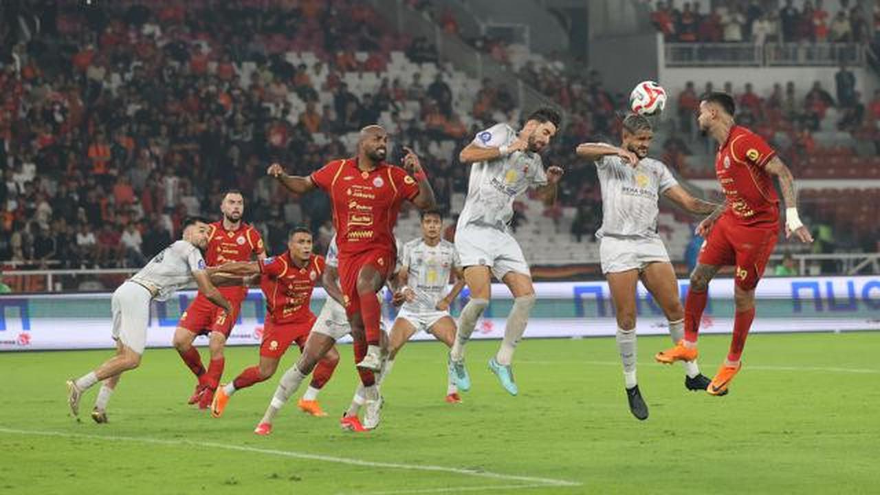 Pantau Laga Persija vs Madura United di SUGBK, Komitmen Blusukan John Herdman Pantau Pemain untuk Timnas Indonesia