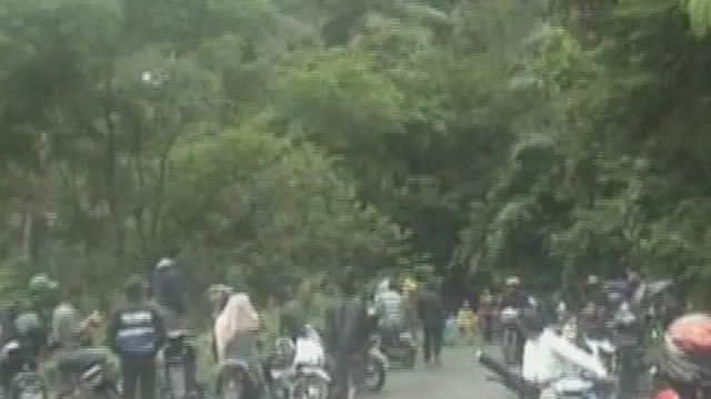 [VIDEO] Jalan Penghubung Garut-Bandung Putus Akibat Longsor