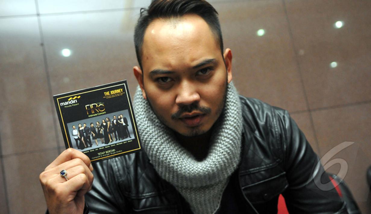 Lucky Idol saat menghadiri konferensi pers peluncuran singgle pertama dari grup musik FIRE (First Idol REunion), Jakarta, Jumat (23/1/2015). (Liputan6.com/Panji Diksana)