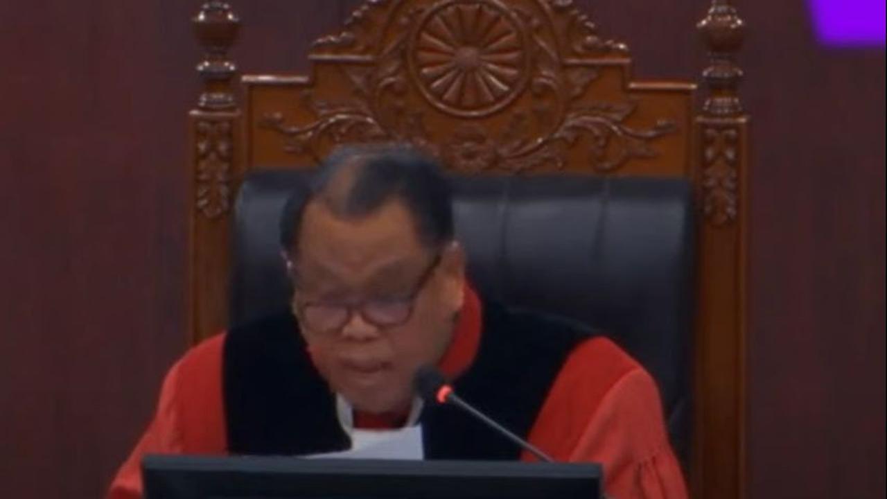 VIDEO: Hakim MK Marah KPU Absen di Sidang Pileg "Sejak Pilpres Tak Serius!"