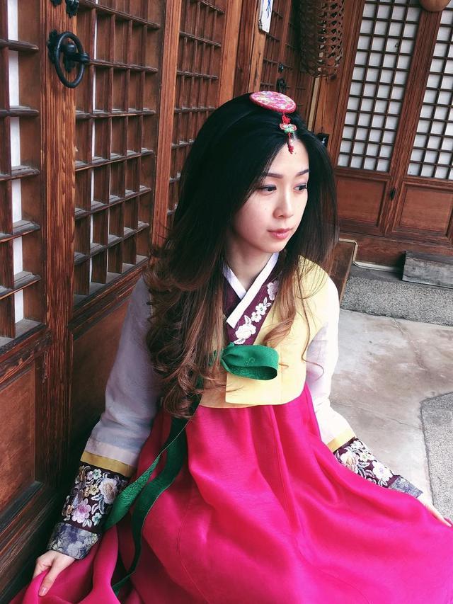 Pesona Novita Condro, istri Kapten Vincent Raditya