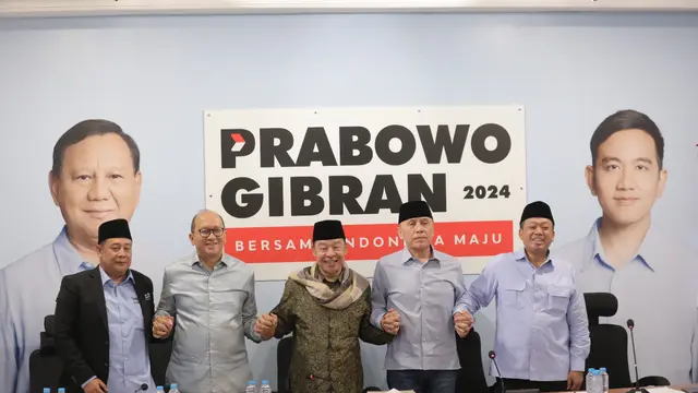 Pimpinan Pondok Pesantren (Ponpes) Buntet Cirebon, Jawa Barat KH Adib Rofiuddin Izza resmi mendeklarasikan dukungannya kepada pasangan calon presiden dan calon wakil presiden nomor urut 2 Prabowo Subianto-Gibran Rakabuming Raka (Istimewa)