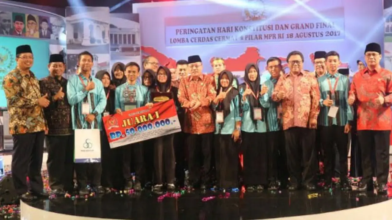 SMAN 3 Tenggarong Juara I Lomba Cerdas Cermat yang Digelar MPR RI