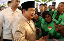 VIDEO: Kegembiraan Driver Ojol Depan Prabowo, Terima Bonus Hari Raya & Bisa Nyicipin Makanan Istana