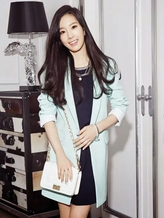 Sempat beredar kabar bahwa, Taeyeon dan Baekhyun tak bisa moveon, masih berharap satu sama lain. (Soompi/Bintang.com)