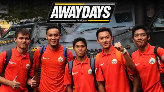 Awayday: Merekam 30 Menit Perjalanan Mencekam Persija Menuju GBLA. (Bola.com/Rudi Riana)