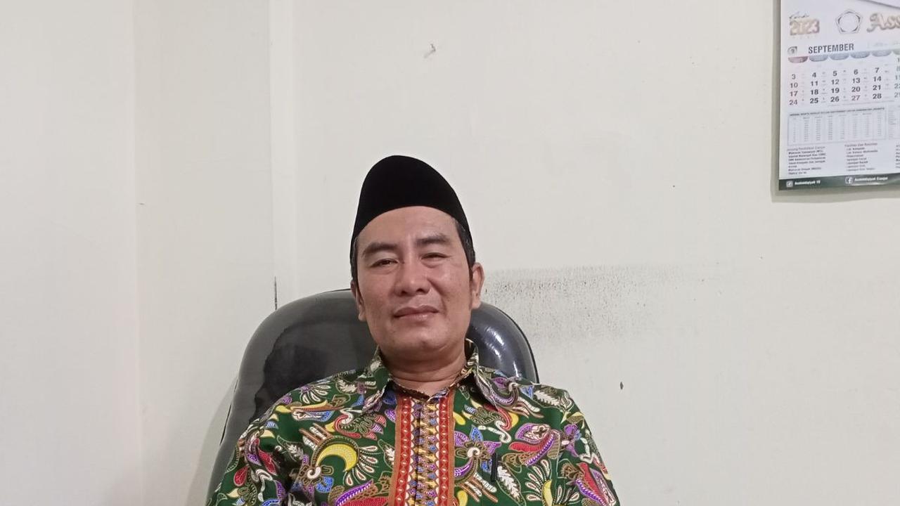 "Kita di Kecamatan Tebet ini enggak kekurangan penghulu, malah surplus penghulu,"kata Kepala KUA Tebet Ahmad Syauki.