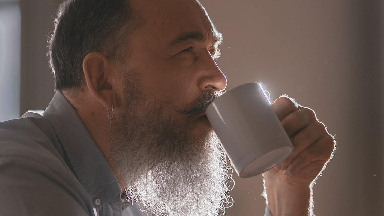 5 Alasan Mengapa Kita Perlu Mengganti Kopi dengan Teh di Pagi Hari