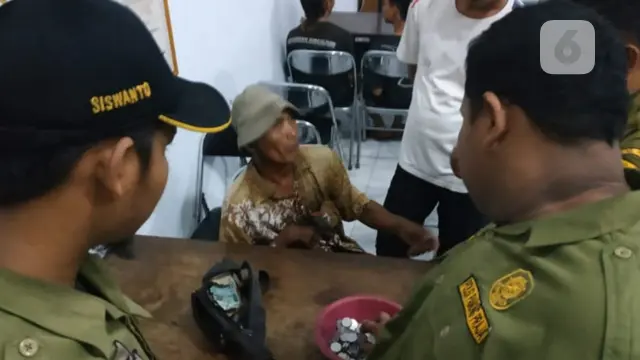 pengemis semiliar