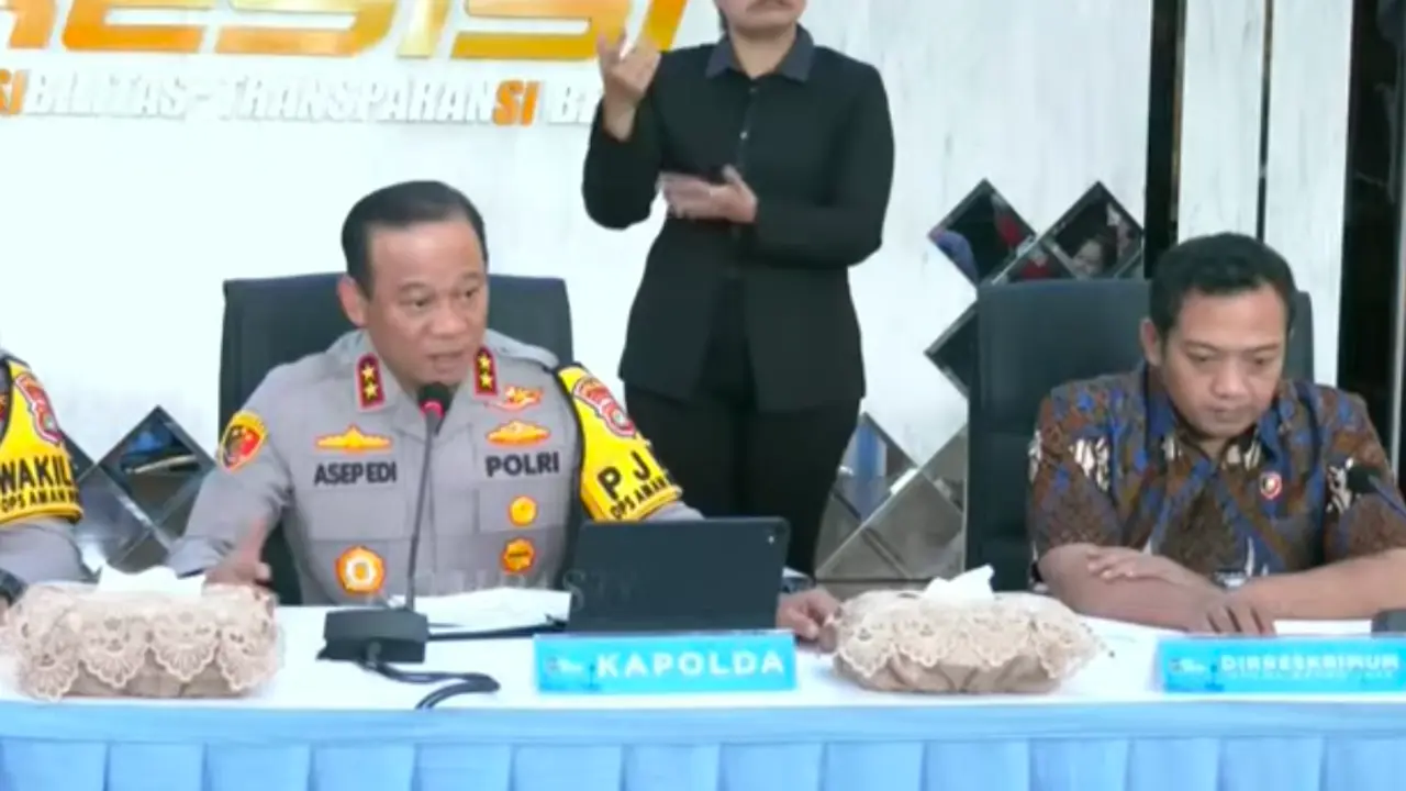 Polda Metro Jaya menetapkan delapan orang sebagai tersangka dalam kasus dugaan penyebaran tuduhan ijazah palsu Presiden Joko Widodo (Jokowi). (Istimewa)