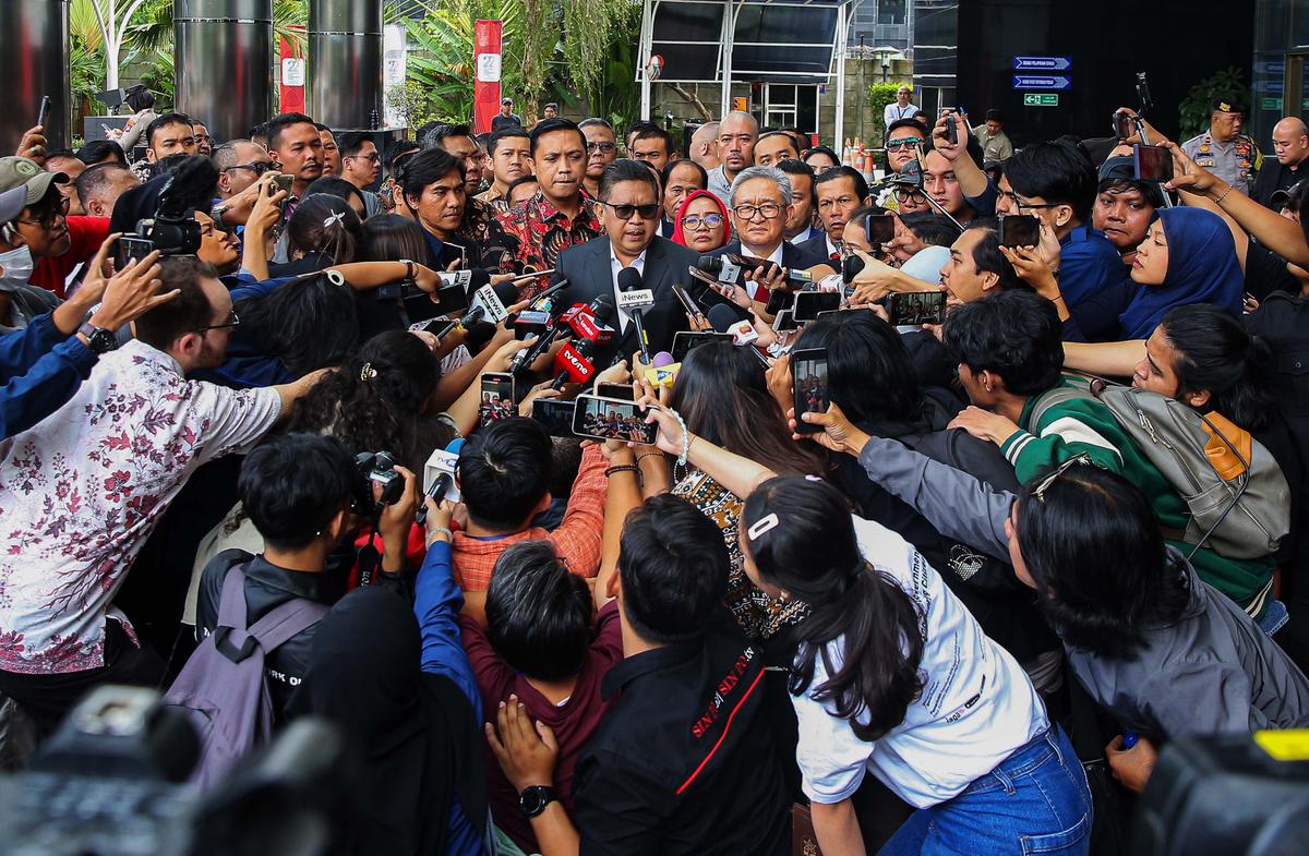 Hasto Kristiyanto diperiksa KPK