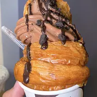 The Wheat Artisan Bakery di Bintaro hadirkan menu Banana Split dan Croissant Ice Cream yang unik.