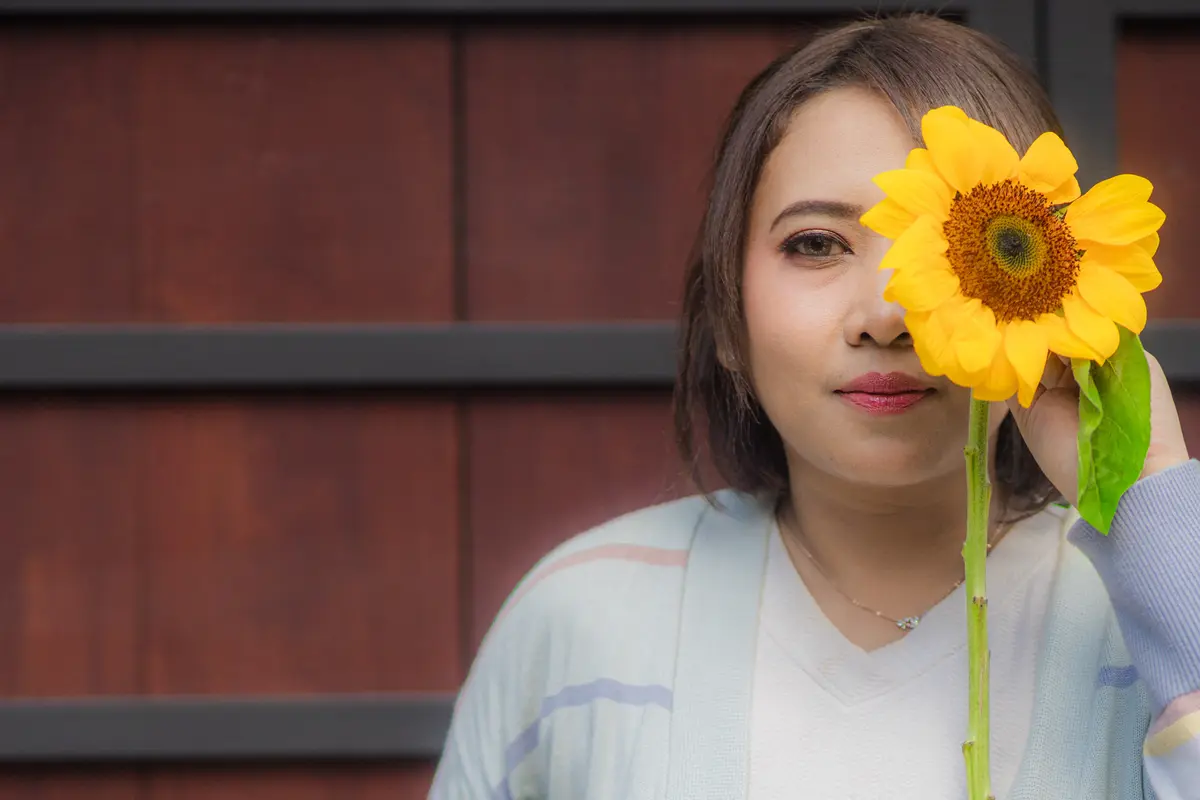 wanita januari bunga matahari satu