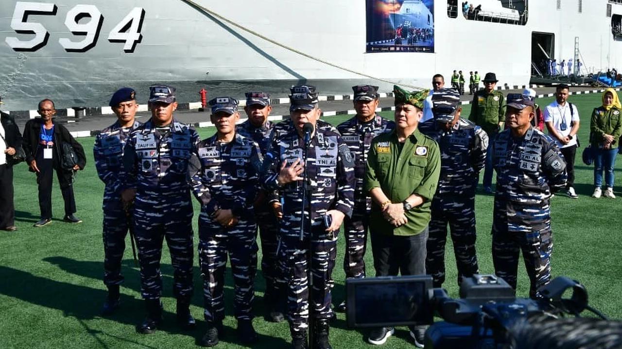 FOTO: TNI AL Gelar Mudik Gratis dengan KRI Semarang