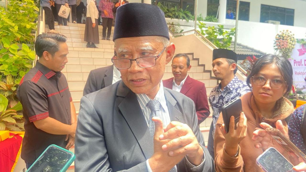 Masa tenang itu, ditegaskan Haedar, berdasarkan ketentuan tidak boleh kampanye, baik langsung maupun tidak langsung, terbuka maupun terselubung, dengan segala macam ketentuannya.&nbsp;
