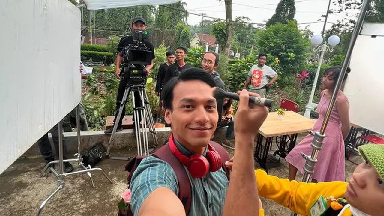 6 Potret Gaya Jefri Nichol untuk Karakter Film Aku Jati Aku Asperger, Tampil Unik