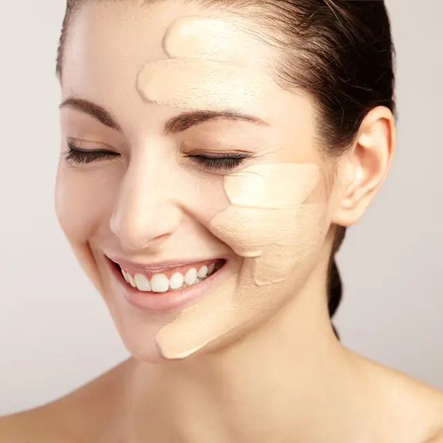 Kesalahan Menggunakan Foundation yang Seharusnya Dihindari, Bisa Bikin Makeup Jadi Crack dan Cakey Lho!