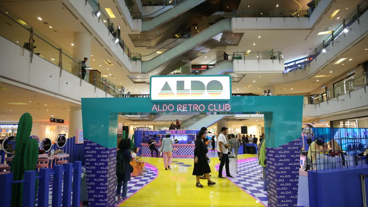 Aldo Retro Pop Up Store