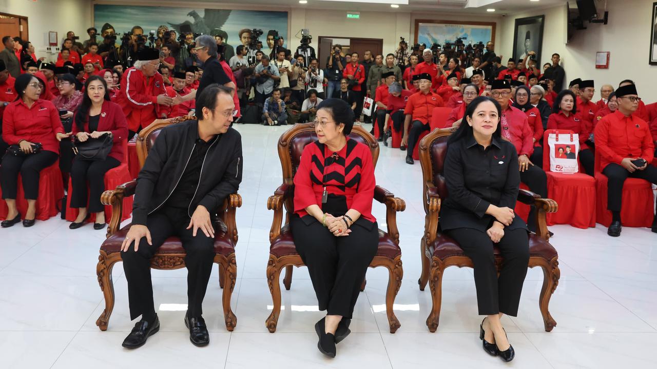 VIDEO: Tawa Megawati Sindir Sosok Ingin Rebut PDIP, "Mau Dipimpin Sama Si Itu?"