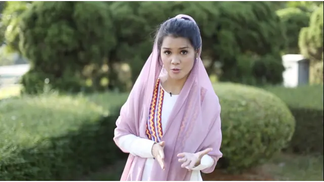 Terlihat Cantik dan Menawan Saat Lebaran