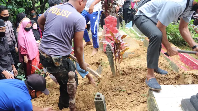 Bripka Joko Hadi, Anggota Polsek Samarinda Ulu Jadi Penggali Kubur Demi Kejar Amal Jariyah