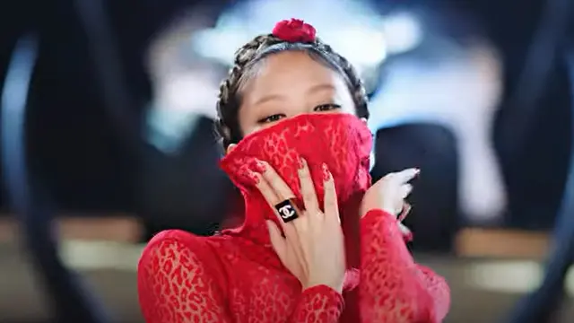Outfit Jennie BLACKPINK untuk Satu Scene di Video Klip Pink Venom Tembus Harga Ratusan Juta