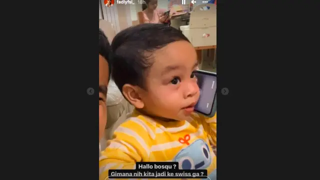 Ekspresi Lucu Gala Sky Saat Angkat Telepon, Bikin Gemas