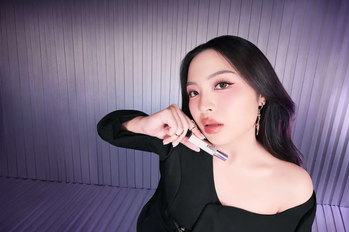 Tampil On Point Selama 24 Jam dengan Lipstik Glaze Lokal untuk Bibir Kering dan Kusam