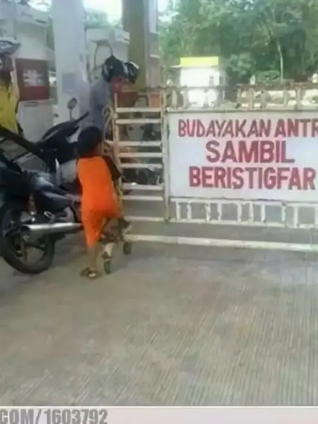 7 Potret Penampakan Tulisan Nyeleneh Ketika Isi Bensin Ini Kocak