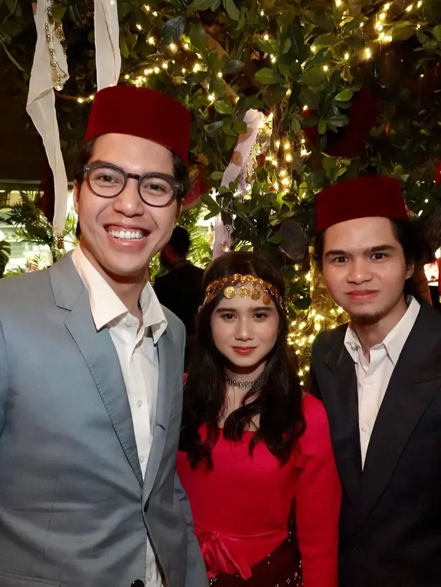 6 Potret Tissa Biani dan Dul Jaelani dalam Acara Henna Night di London