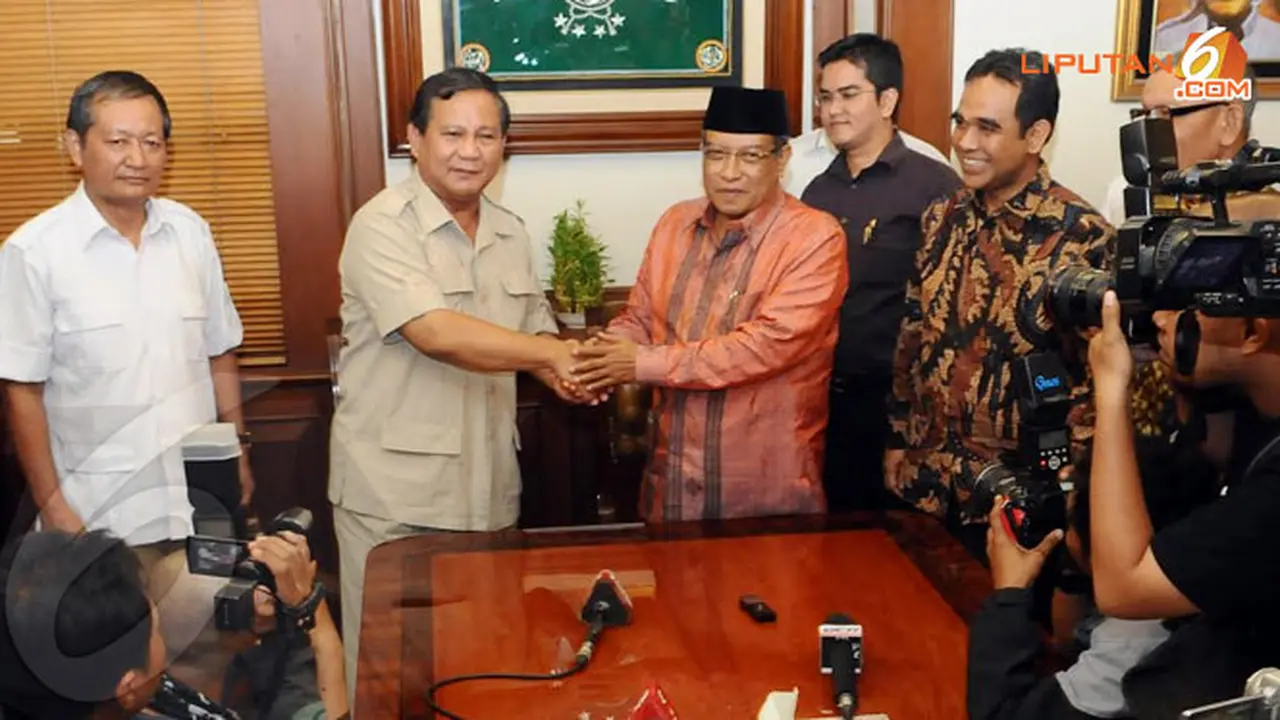 2-prabowo-sowan-pbnu-131218b.jpg