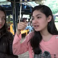 Megan Domani marah saat Cut Syifa salah dalam penggunaan mascara dan jepit bulu mata. 