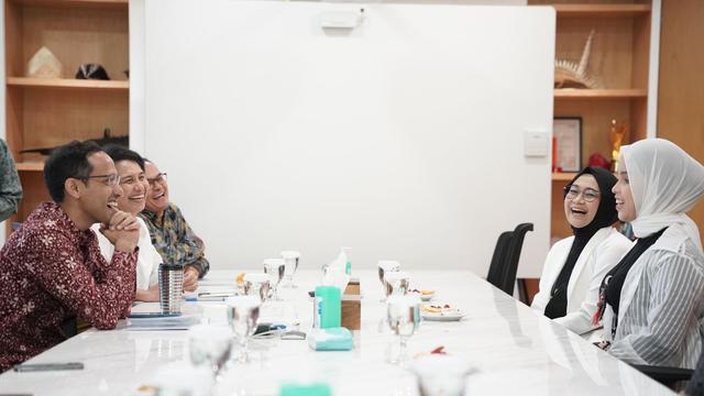 Putri Ariani bertemu Nadiem Makarim. Foto: Kemendikbud