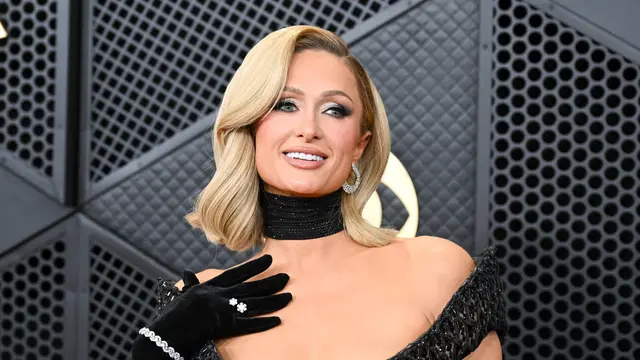 Bertabur Berlian Chopard, Adu Gaya Sabrina Carpenter hingga Paris Hilton di Red Carpet Grammy Awards