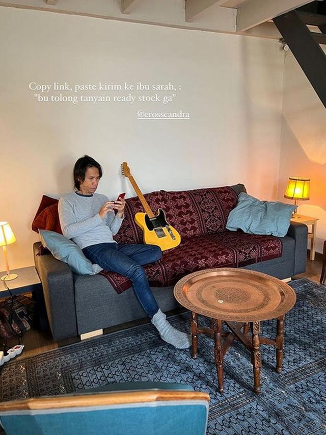 7 Potret Keseruan Eross Candra dan Sarah Diorita Pulang Kampung Ke Prancis