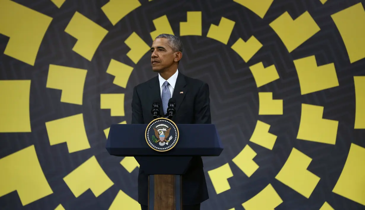 Ekspresi Presiden AS Barack Obama saat menyampaikan konferensi pers  Asia-Pacific Economic Cooperation summit (KTT APEC) di Peru, Minggu (20/11). Konferensi ini menjadi forum selamat berpisah Obama dengan para pemimpin dunia. (REUTERS/Mariana Bazo)