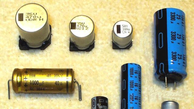 Kapasitor elektrolit