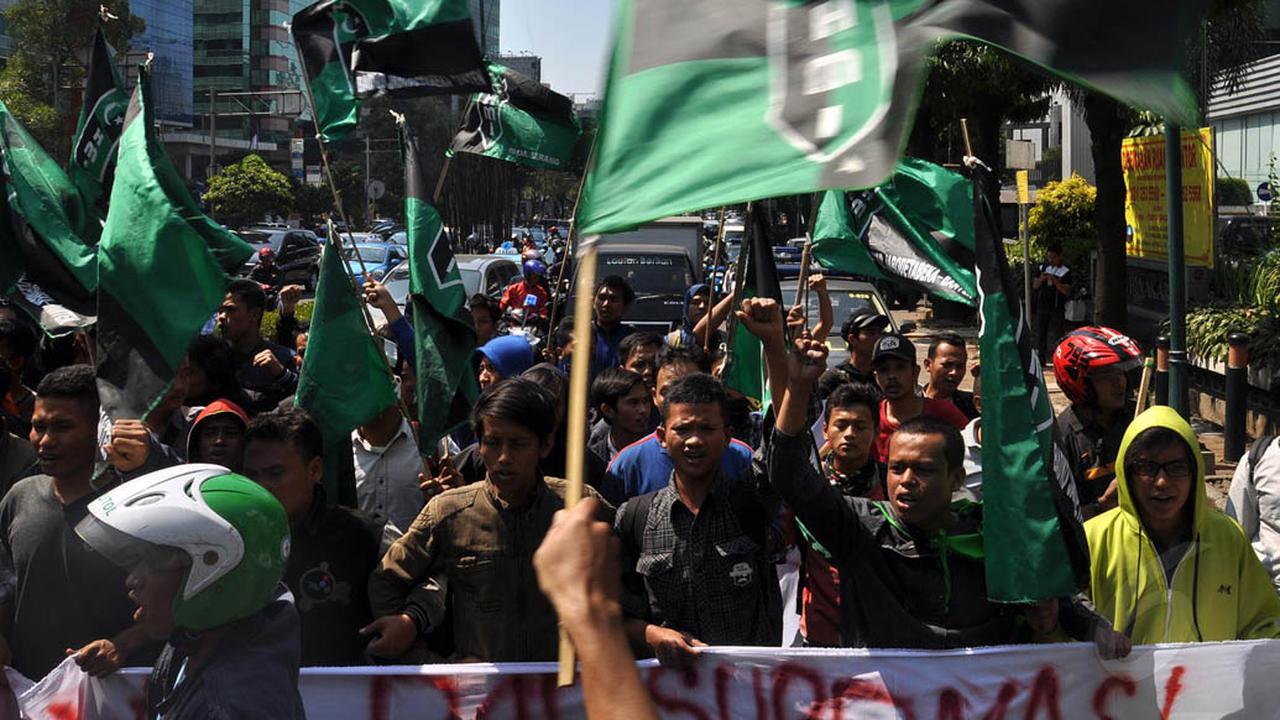 Massa Mengamuk Usai Sidang Vonis Anas Urbaningrum