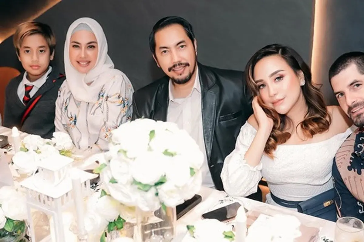 6 Momen Ulang Tahun Salmafina ke-21, Makan Malam Bareng Keluarga dan Pacar